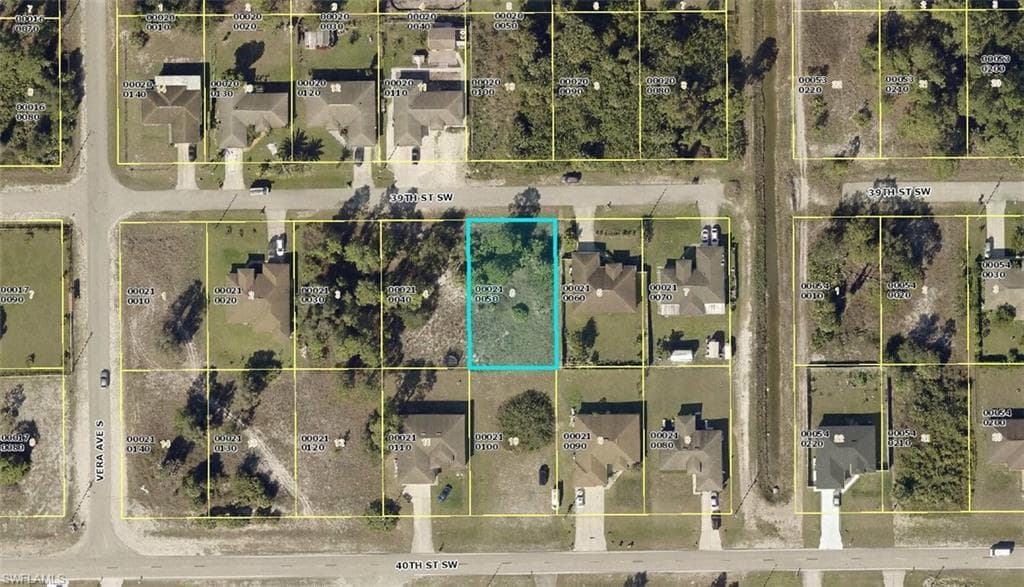 3505 39th ST SW LEHIGH ACRES, FL 33976
