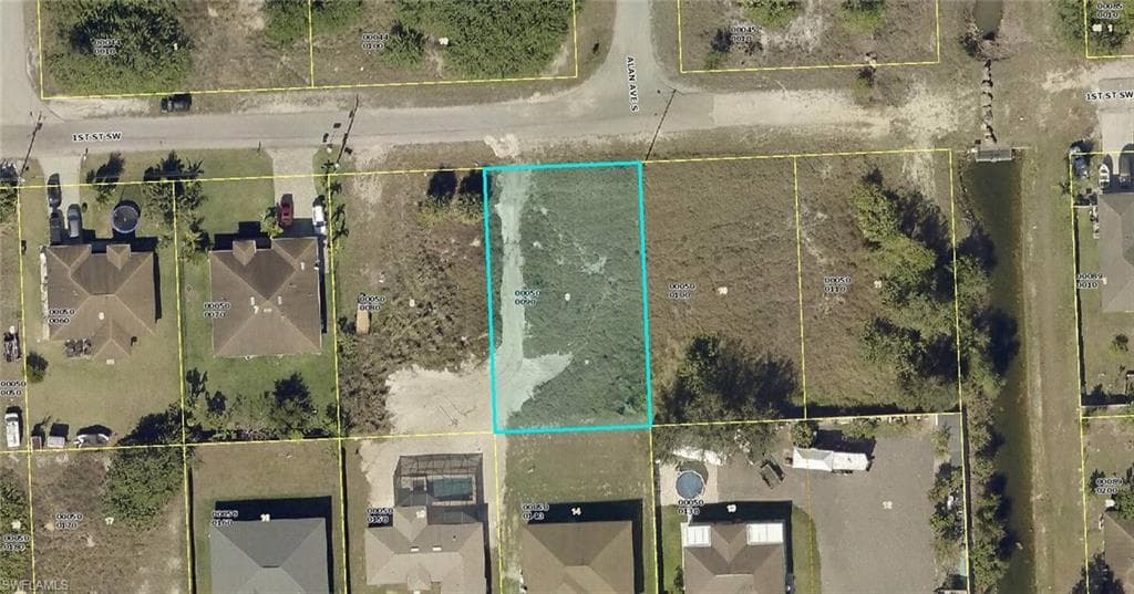 3805 1st ST SW LEHIGH ACRES, FL 33976