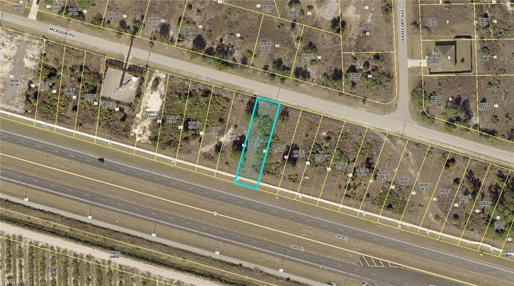 3368 Meadow RD LEHIGH ACRES, FL 33974