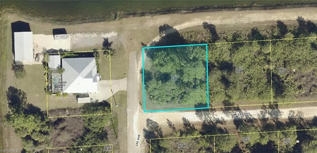 2106 W 18th ST LEHIGH ACRES, FL 33972