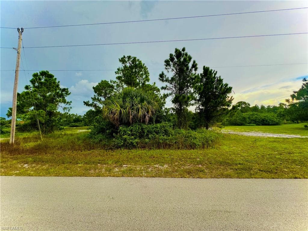 955 Kellogg ST E LEHIGH ACRES, FL 33974