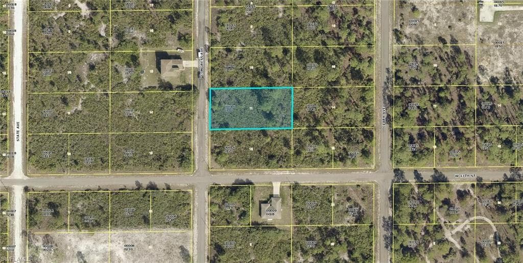 1302 Congress AVE LEHIGH ACRES, FL 33972