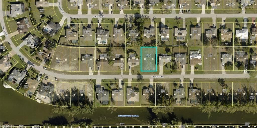 911 SW 31st TER CAPE CORAL, FL 33914