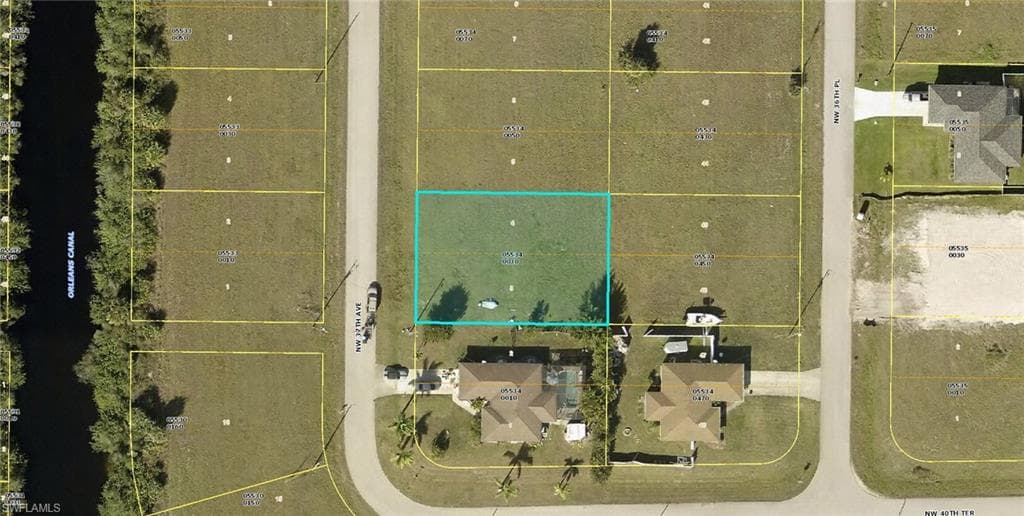 4013 NW 37th AVE CAPE CORAL, FL 33993