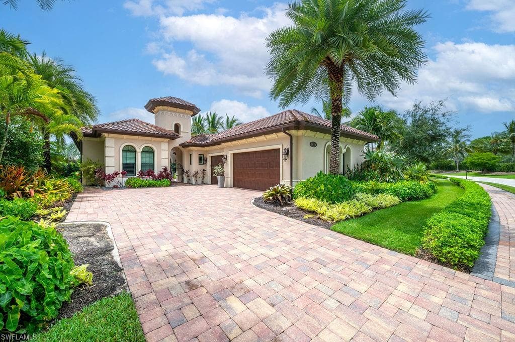 7486 Florentina WAY NAPLES, FL 34113