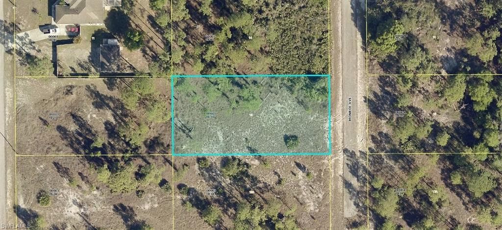 1203 Monroe AVE LEHIGH ACRES, FL 33972