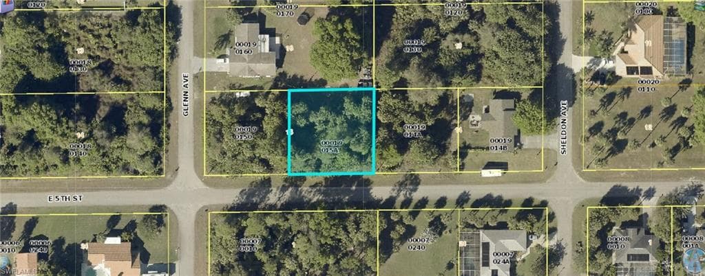 1803 E 5th ST LEHIGH ACRES, FL 33972