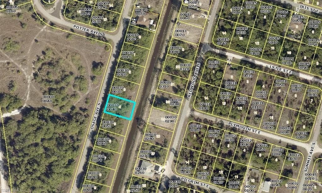 545 Osage AVE S LEHIGH ACRES, FL 33974