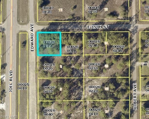 2400 E 15th ST LEHIGH ACRES, FL 33972