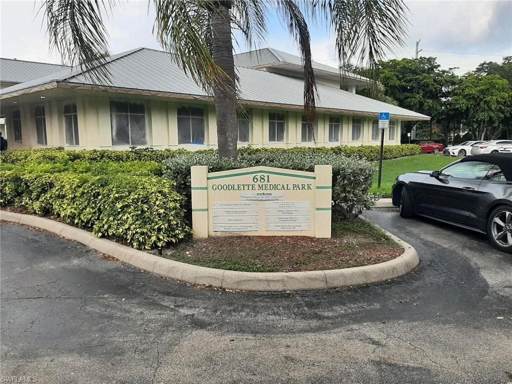 681 Goodlette-Frank RD N 130 NAPLES, FL 34102