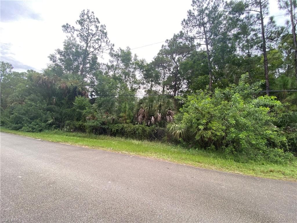 370 1st ST SW NAPLES, FL 34117