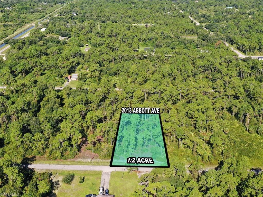 2013 Abbott AVE ALVA, FL 33920