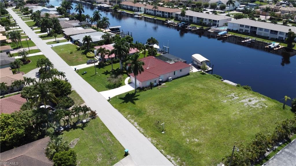 1612 SE 41st ST CAPE CORAL, FL 33904