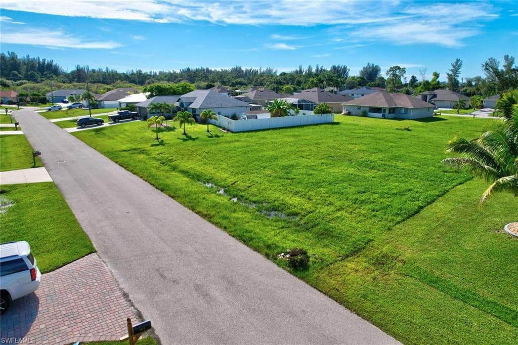 1820 SW 10th TER CAPE CORAL, FL 33991