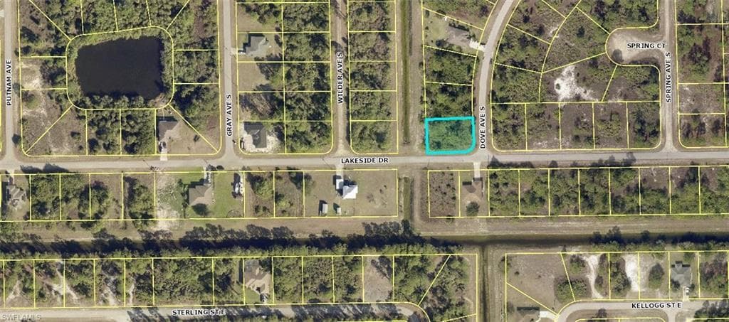 466 Dove AVE LEHIGH ACRES, FL 33974