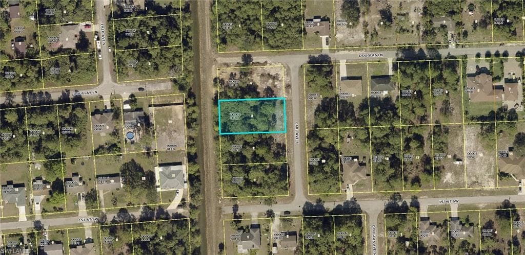56 Earl AVE S LEHIGH ACRES, FL 33976