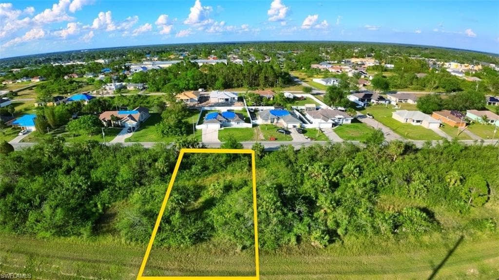 3005 1st ST W LEHIGH ACRES, FL 33971