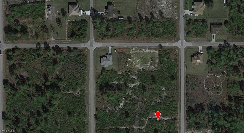 737 Newhall ST E LEHIGH ACRES, FL 33974