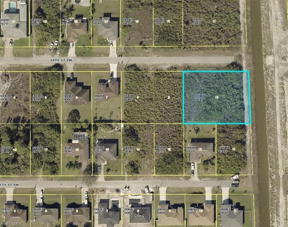 3701 18th ST SW LEHIGH ACRES, FL 33976