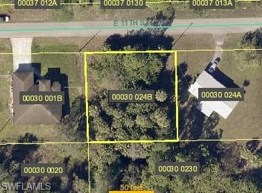 1904 E 11th ST LEHIGH ACRES, FL 33936