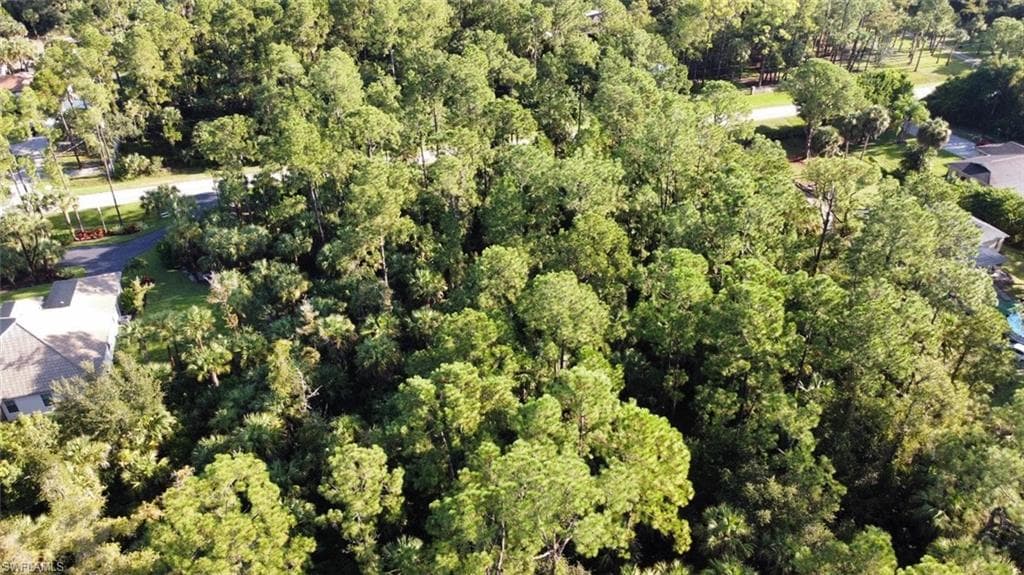 810 20th AVE NW NAPLES, FL 34120