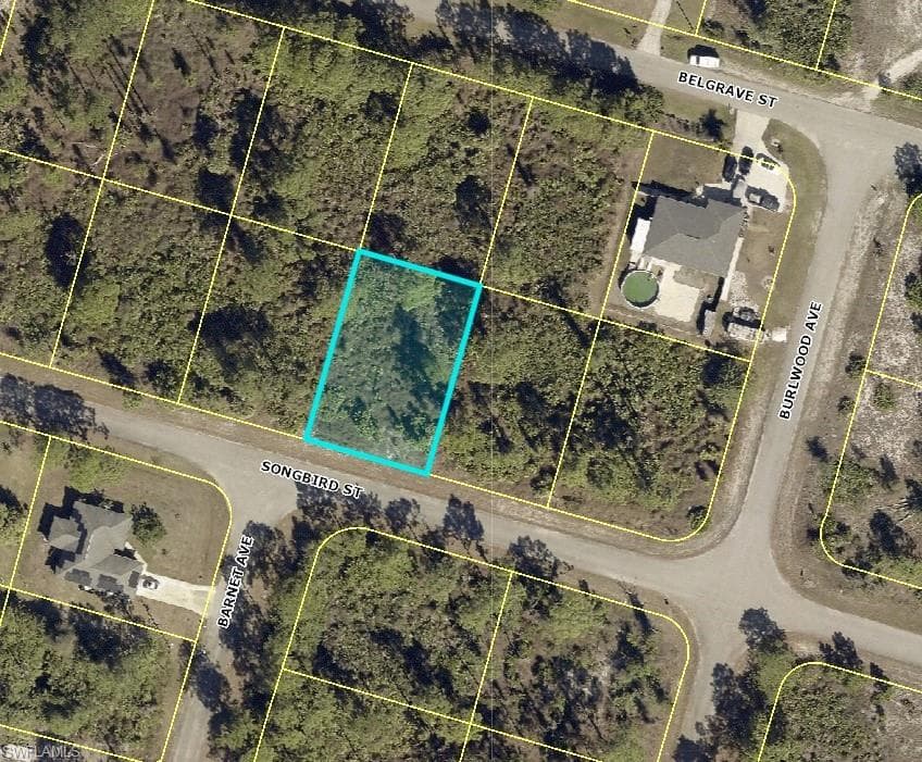 1245 Songbird ST FORT MYERS, FL 33913