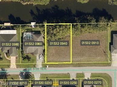 2037 NE 5th TER CAPE CORAL, FL 33909