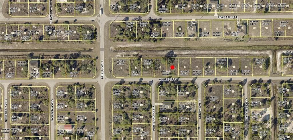 813 Asher ST E LEHIGH ACRES, FL 33974