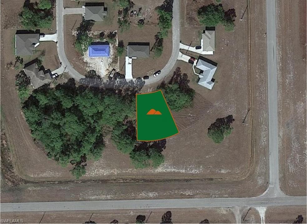5017 Dania CIR LABELLE, FL 33935