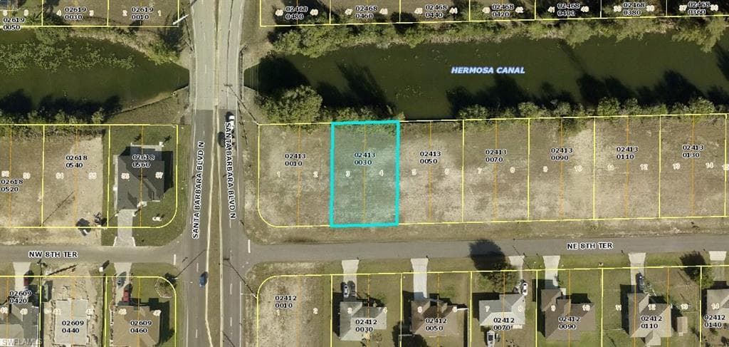 7 NE 8th TER CAPE CORAL, FL 33909