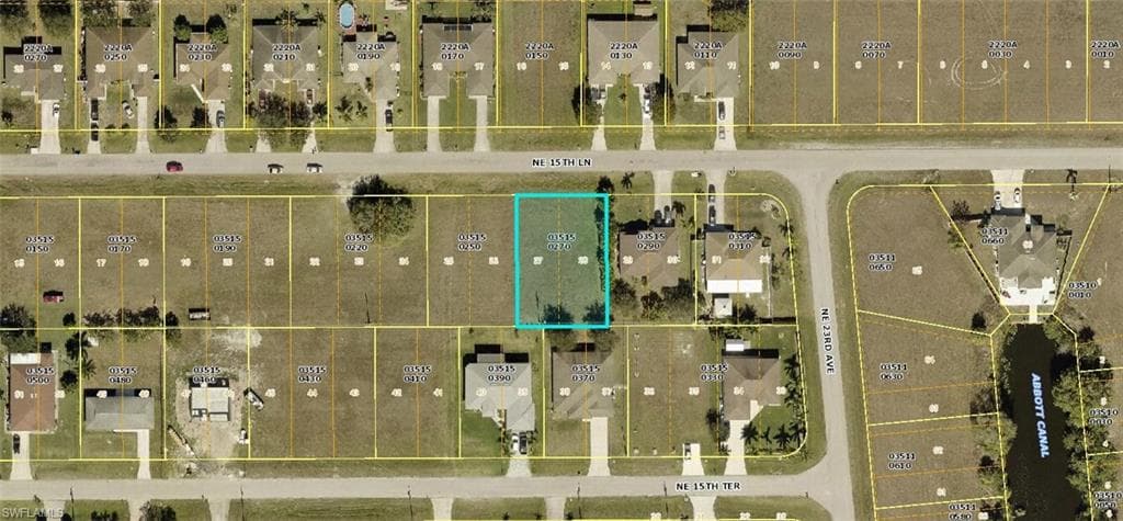 2222 NE 15th LN CAPE CORAL, FL 33909