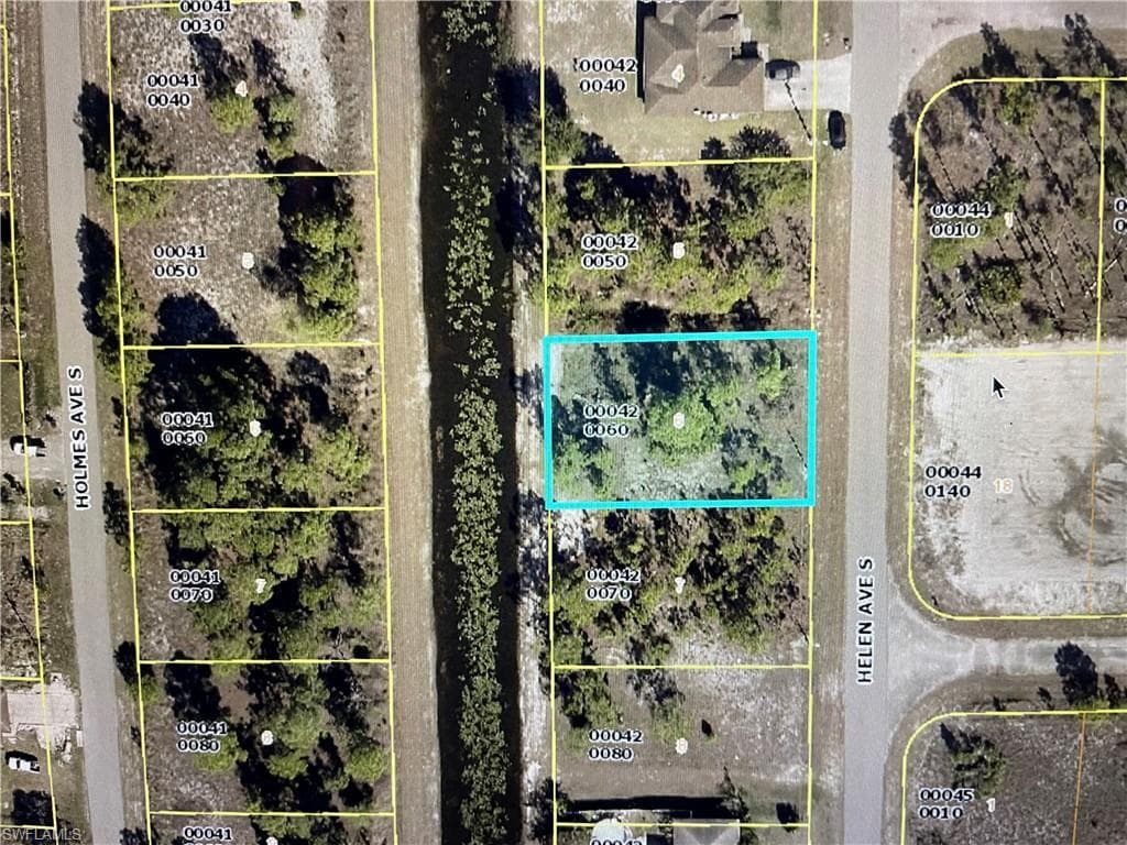 1138 Helen AVE S LEHIGH ACRES, FL 33974
