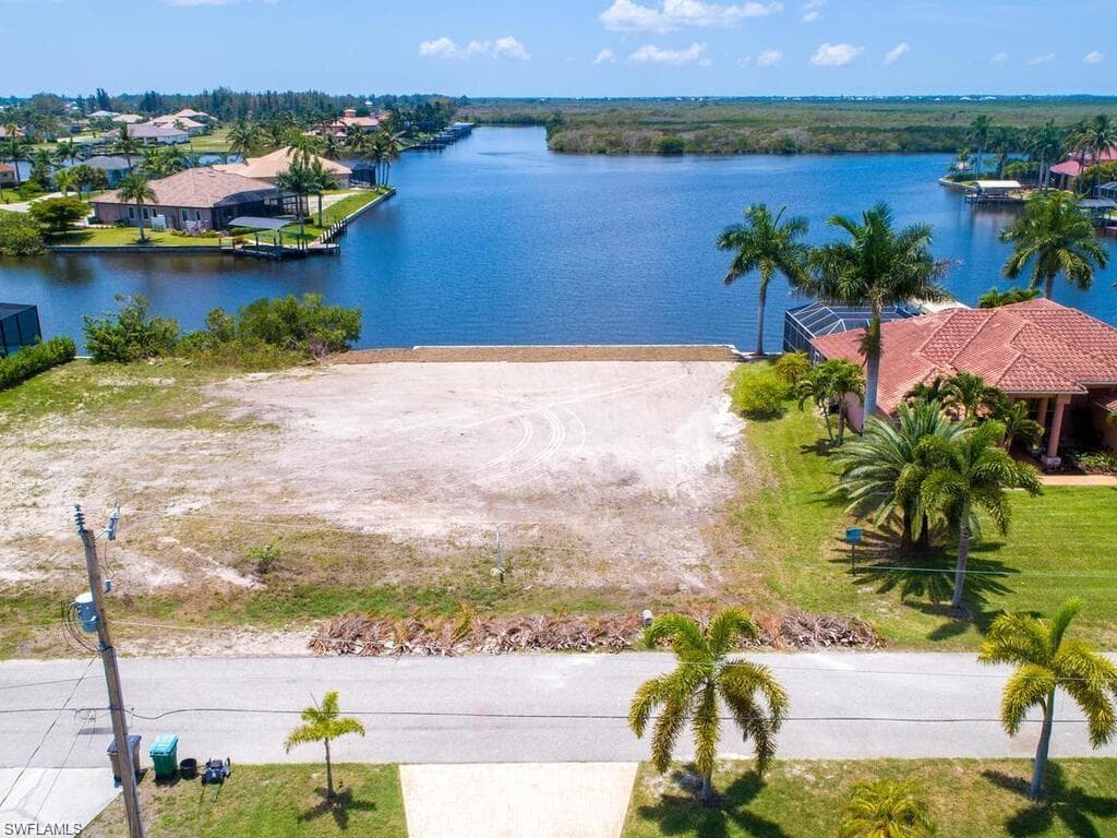 4126 NW 11th TER CAPE CORAL, FL 33993
