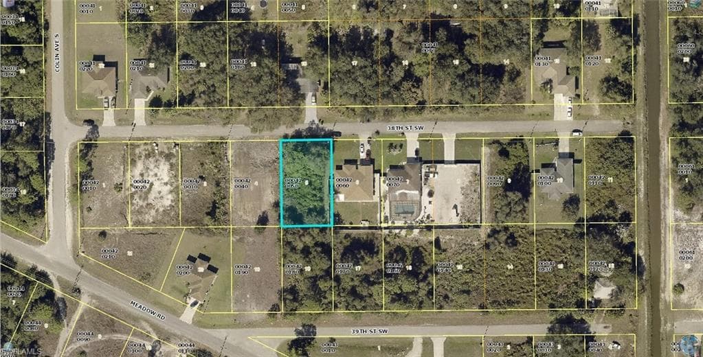 3913 38th ST SW LEHIGH ACRES, FL 33976