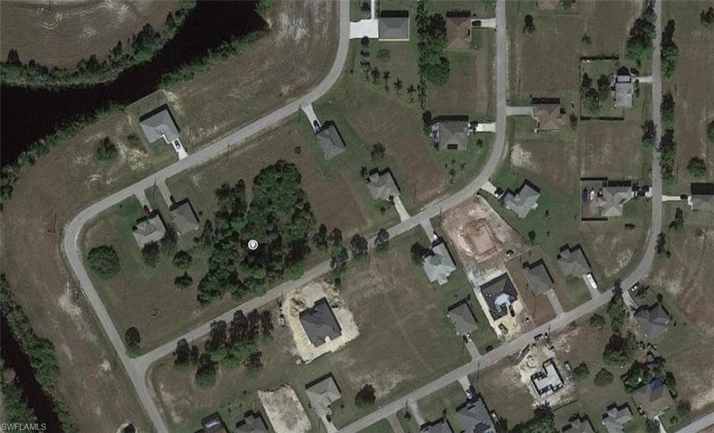 1415 NE 43rd LN CAPE CORAL, FL 33909