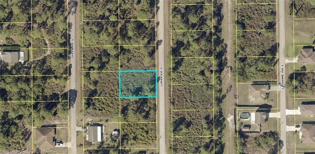 226 Lomax AVE S LEHIGH ACRES, FL 33974