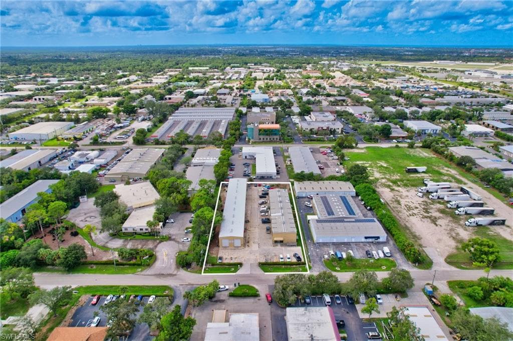 3754-84 Domestic Ave. OTHER, FL 34104