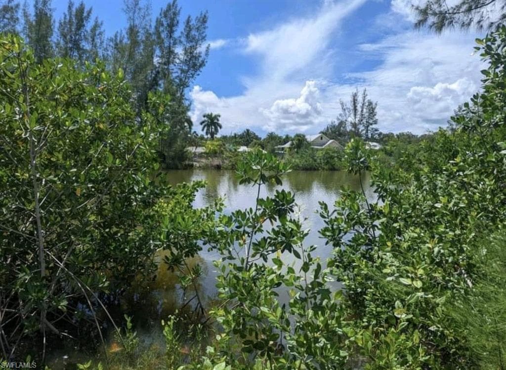 3321 Eighth AVE ST. JAMES CITY, FL 33956