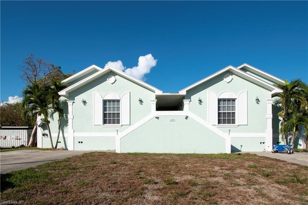 1227 Mangrove LN CHOKOLOSKEE, FL 34138
