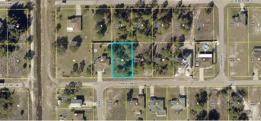 3610 36th ST SW LEHIGH ACRES, FL 33976