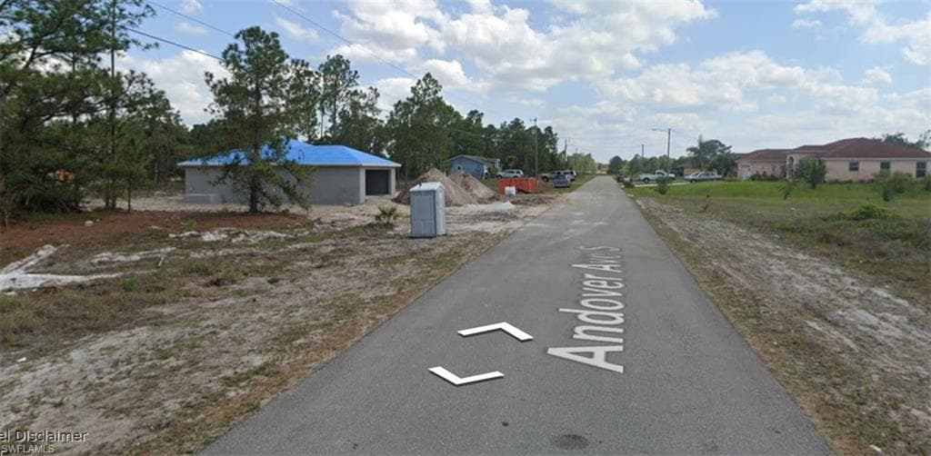 729 Andover AVE S LEHIGH ACRES, FL 33974
