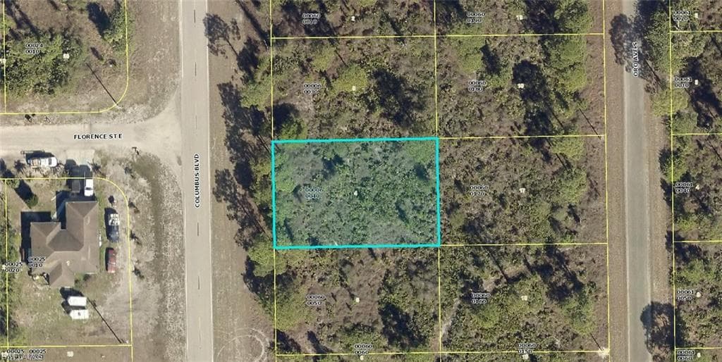 763 Columbus BLVD S LEHIGH ACRES, FL 33974