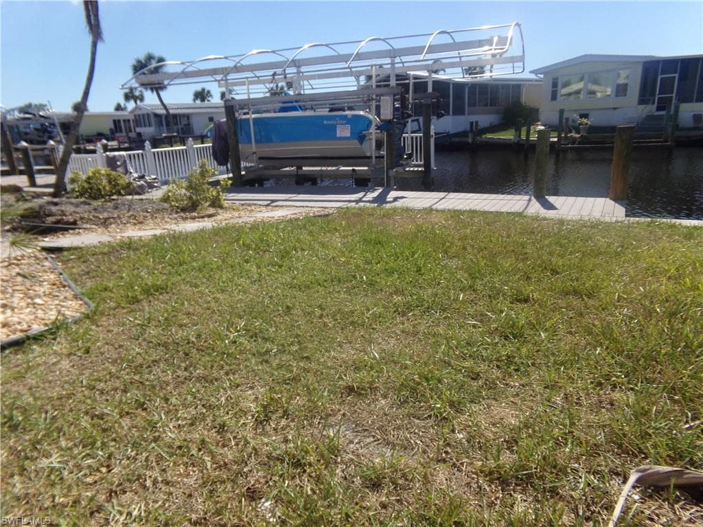 17770 Eglantine LN FORT MYERS BEACH, FL 33931