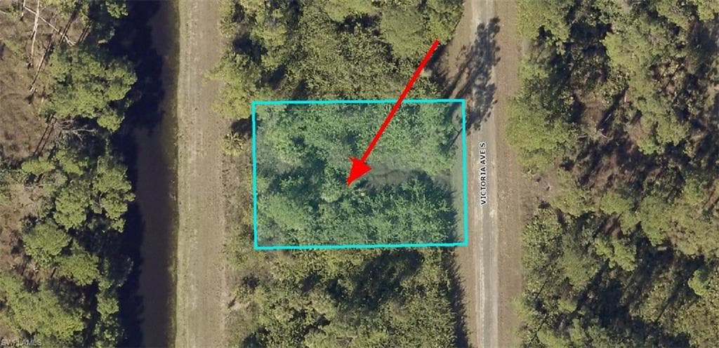 222 Victoria AVE S LEHIGH ACRES, FL 33974