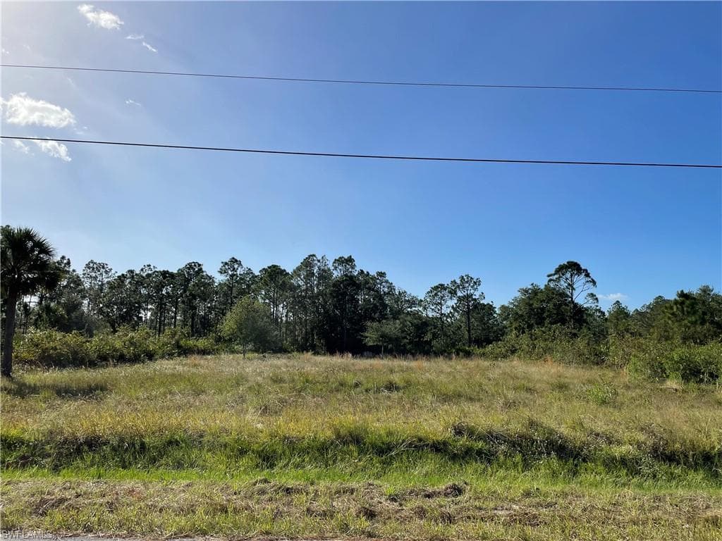 1305 5th AVE LEHIGH ACRES, FL 33972