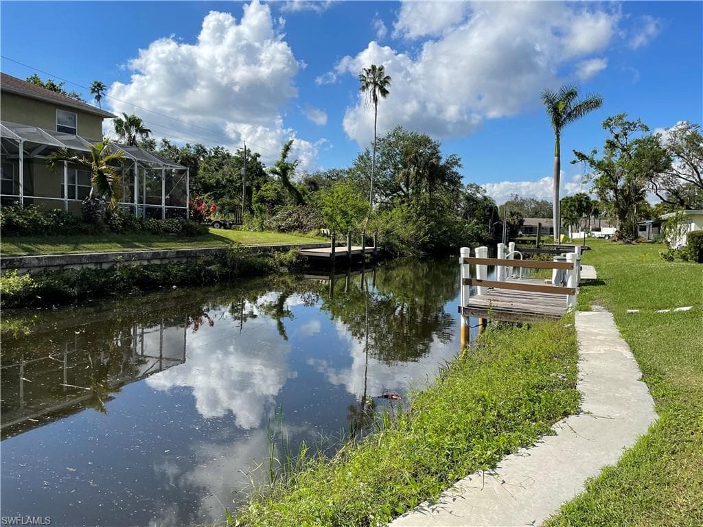 14825 Oakwood CT FORT MYERS, FL 33905