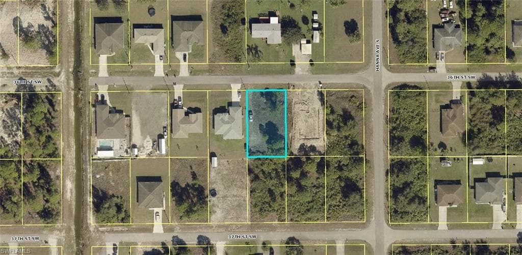 2905 36th ST SW LEHIGH ACRES, FL 33976