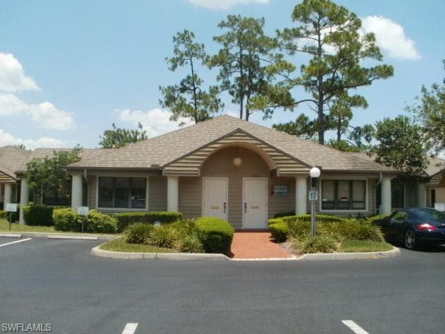 12623 New Britany BLVD 17E FORT MYERS, FL 33907