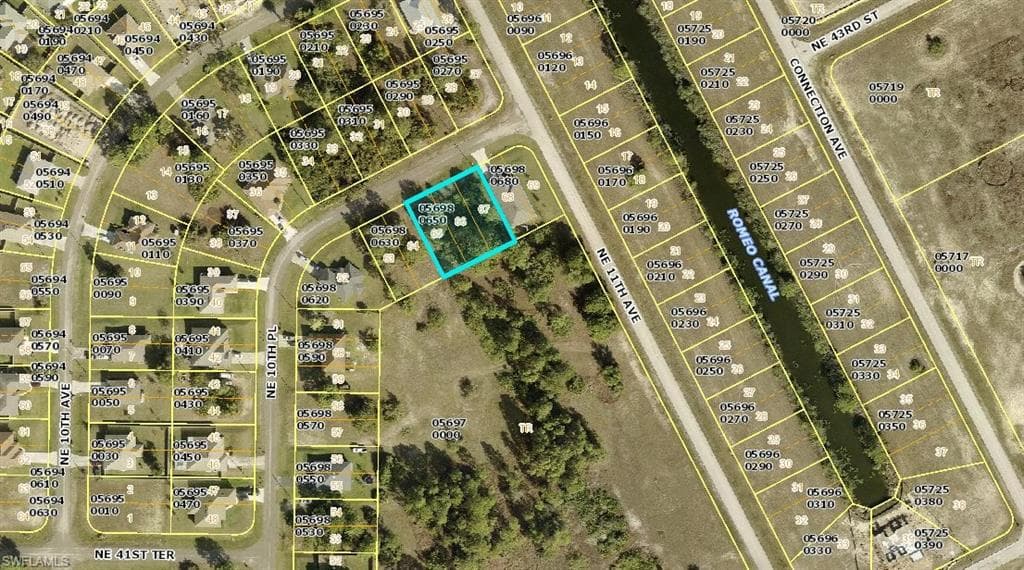4133 NE 10th PL CAPE CORAL, FL 33909