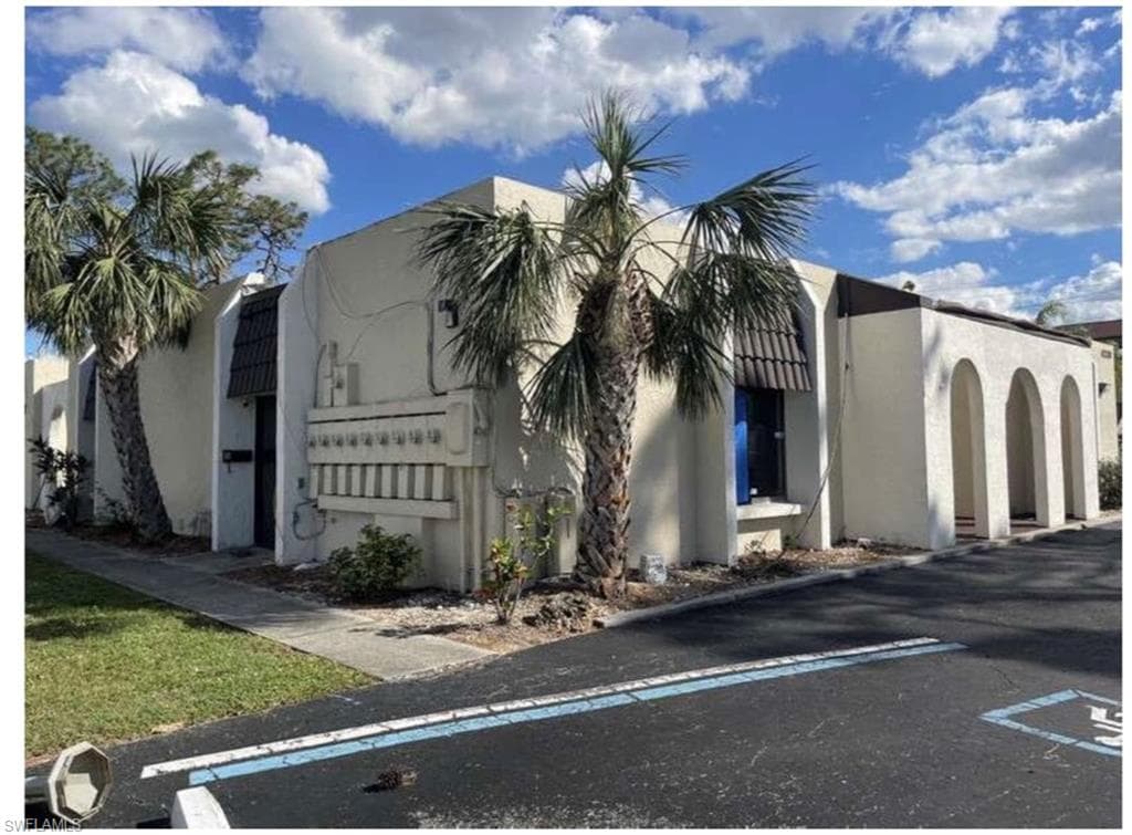 6238 Presidential CT 1B FORT MYERS, FL 33919